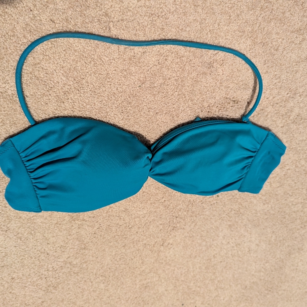 Victoria Secret Bordeaux Twist Bikini Top